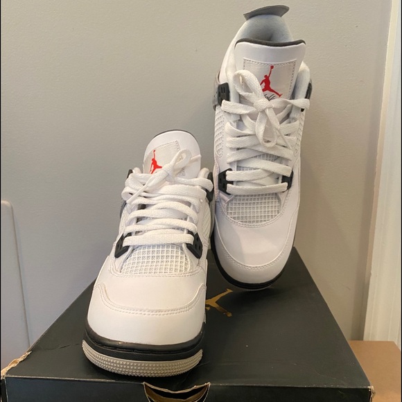 Jordan 4 Retro - Picture 4 of 6